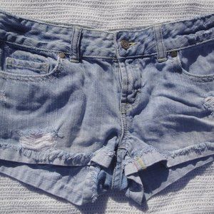 PINK Victoria's Secret Light Wash Distressed Denim Shorts Size 2
